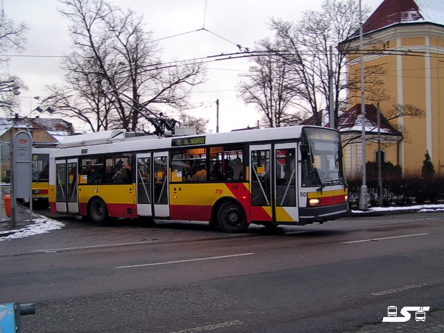 Kliknut�m okno zav�ete