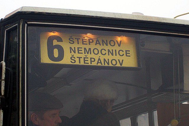 Kliknut�m okno zav�ete