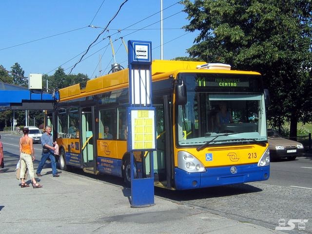 Kliknut�m okno zav�ete