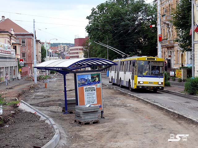 Kliknut�m okno zav�ete