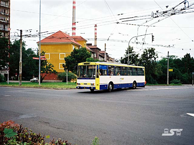 Kliknut�m okno zav�ete