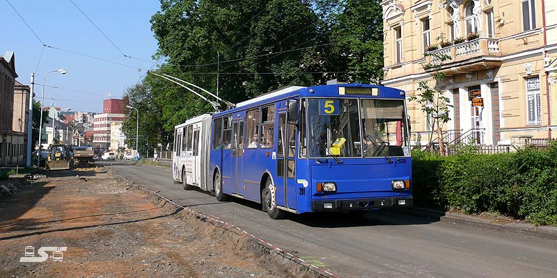 Kliknut�m okno zav�ete
