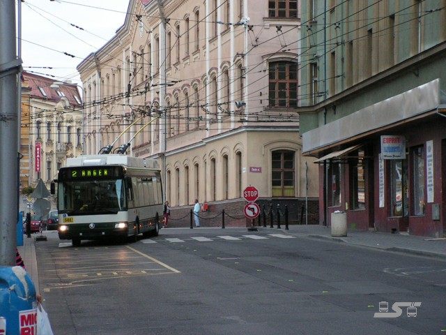 Kliknut�m okno zav�ete