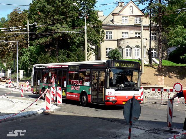 Kliknut�m okno zav�ete