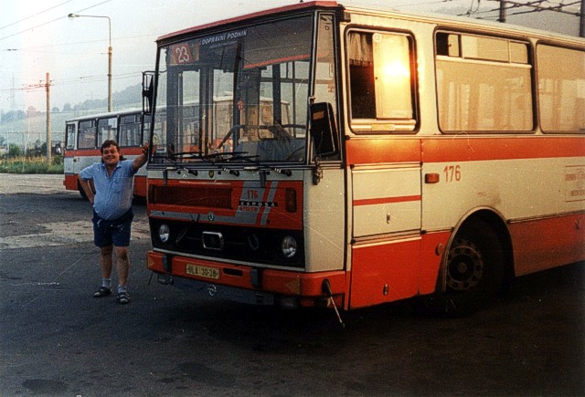 Kliknut�m okno zav�ete