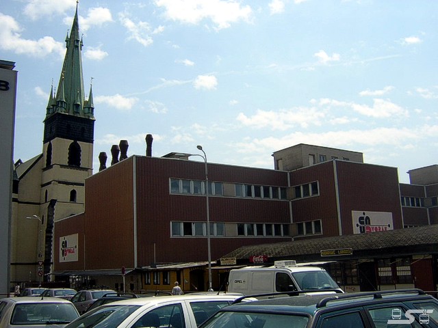 Kliknut�m okno zav�ete