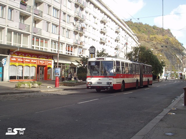 Kliknut�m okno zav�ete