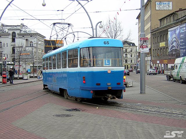 Kliknut�m okno zav�ete